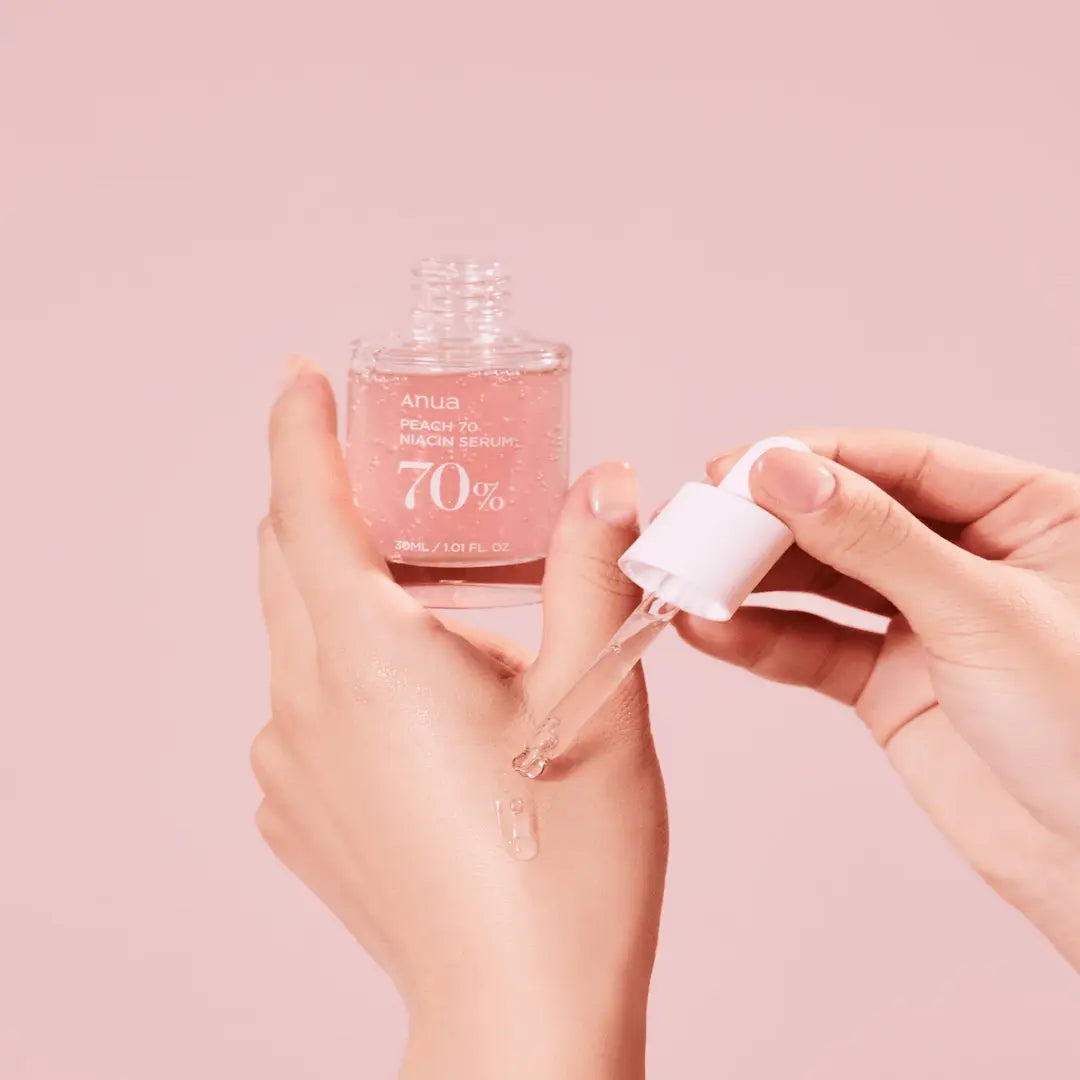 Lightweight hydrating texture of ANUA Peach 70% Niacinamide Serum – brightening skincare